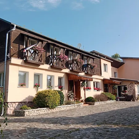 Monty Ranch Penzión pre hostí Stola